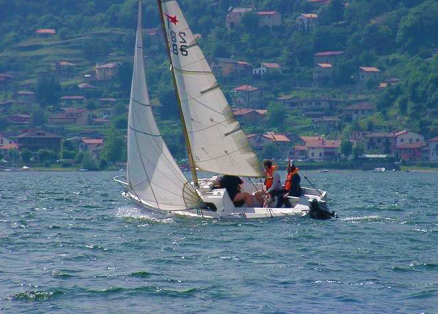corso di vela cabinato lago di Como vicino a Milano